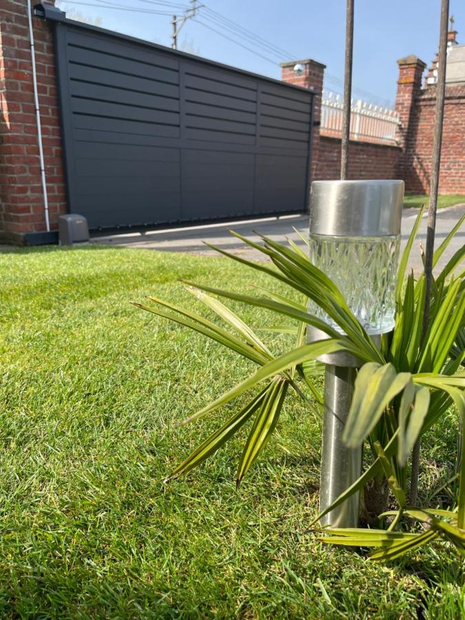 Ferienwohnung Gite Avec Piscine Lestrem Exterior foto